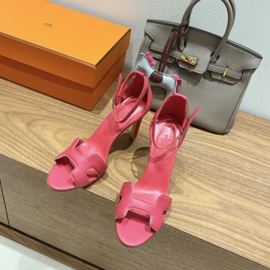 Palmprint. Heel height 9cm Hermes top version. High-heeled sandals P350Herme* Early Spring Counter New High-heeled Sandal Series ✔️Upper: Epson leather suede Palmprint ✔️Inner: Imported mixed-bred sheepskin ✔️Heel height: 9cm ✔️Outs: Original Italian leat Palmprint. Heel height 9cm Hermes top version. High-heeled sandals P350Herme* Early Spring Counter New High-heeled Sandal Series ✔️Upper: Epson leather suede Palmprint ✔️Inner: Imported mixed-bred sheepskin ✔️Heel height: 9cm ✔️Outs: Original Italian leat