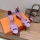 Palmprint. Heel height 7cm Hermes top version. High-heeled sandals 350Herme* Early Spring Counter New High-heeled Sandal Series ✔️Upper: Epson leather suede palm print ✔️Inner: Imported mixed-bred sheepskin ✔️Heel height: 7cm 9cm 10.5cm ✔️Outs: Original I Palmprint. Heel height 7cm Hermes top version. High-heeled sandals 350Herme* Early Spring Counter New High-heeled Sandal Series ✔️Upper: Epson leather suede palm print ✔️Inner: Imported mixed-bred sheepskin ✔️Heel height: 7cm 9cm 10.5cm ✔️Outs: Original I