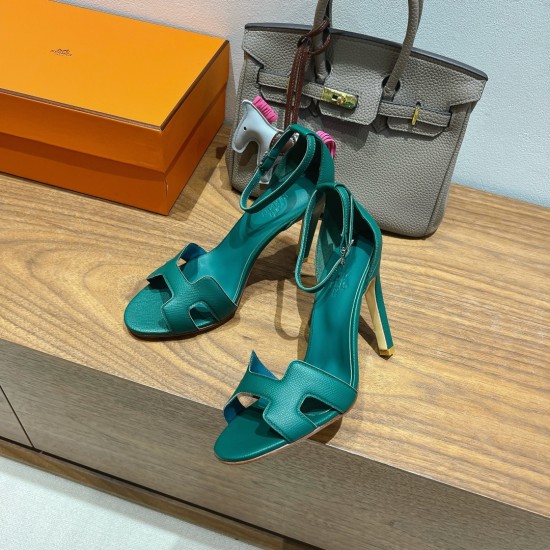 Palmprint. Heel height 10.5cm Hermes top version. High-heeled sandals P350Herme* Early Spring Counter New High-heeled Sandal Series ✔️Upper: Epson leather suede palm print ✔️Inner: Imported mixed-bred sheepskin ✔️Heel height: 10.5cm ✔️Outs: Original Itali Palmprint. Heel height 10.5cm Hermes top version. High-heeled sandals P350Herme* Early Spring Counter New High-heeled Sandal Series ✔️Upper: Epson leather suede palm print ✔️Inner: Imported mixed-bred sheepskin ✔️Heel height: 10.5cm ✔️Outs: Original Itali