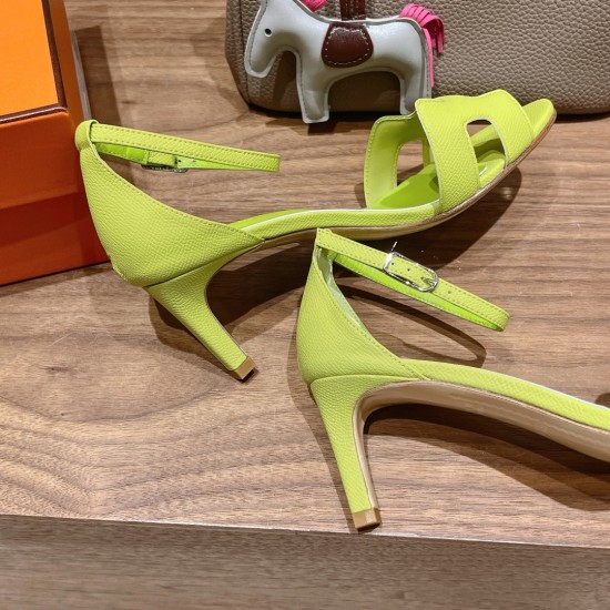 Palmprint. Heel height 7cm Hermes top version. High-heeled sandals 350Herm early spring counter new high-heeled sandal series ✔️Upper: Epson leather suede palm print ✔️Inner: Imported mixed-bred sheepskin ✔️Heel height: 7cm 9cm 10.5cm ✔️outsole: Original Palmprint. Heel height 7cm Hermes top version. High-heeled sandals 350Herm early spring counter new high-heeled sandal series ✔️Upper: Epson leather suede palm print ✔️Inner: Imported mixed-bred sheepskin ✔️Heel height: 7cm 9cm 10.5cm ✔️outsole: Original