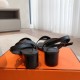 Hermes top-grade, medium-heeled, pig nose sandals Hermes... a Eclair 2025 new color + hot series style is super positive, with a certain thickness to increase the height and make your legs look longer!A single item that is breathable and comfortable in th Hermes top-grade, medium-heeled, pig nose sandals Hermes... a Eclair 2025 new color + hot series style is super positive, with a certain thickness to increase the height and make your legs look longer!A single item that is breathable and comfortable in th