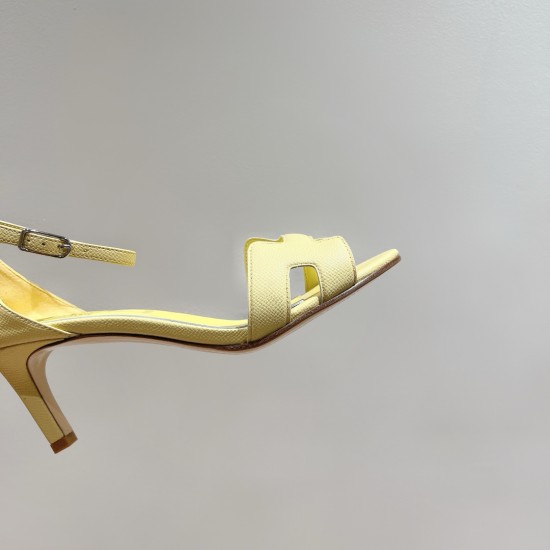 Palmprint. Heel height 7cm Hermes top version. High-heeled sandals 350Herme* Early Spring Counter New High-heeled Sandal Series ✔️Upper: Epson leather suede palm print ✔️Inner: Imported mixed-bred sheepskin ✔️Heel height: 7cm 9cm 10.5cm ✔️Outs: Original I Palmprint. Heel height 7cm Hermes top version. High-heeled sandals 350Herme* Early Spring Counter New High-heeled Sandal Series ✔️Upper: Epson leather suede palm print ✔️Inner: Imported mixed-bred sheepskin ✔️Heel height: 7cm 9cm 10.5cm ✔️Outs: Original I