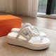 Hermes... a Eclair slippers 2024 new product + hot series of shoes with light soles, with a certain thickness that increases the height and makes your legs look longer!Body, breathable and comfortable technology fabric!A single item that combines color co Hermes... a Eclair slippers 2024 new product + hot series of shoes with light soles, with a certain thickness that increases the height and makes your legs look longer!Body, breathable and comfortable technology fabric!A single item that combines color co