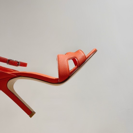 Palmprint. Heel height 10.5cm Hermes top version. High-heeled sandals P350Herme* Early Spring Counter New High-heeled Sandal Series ✔️Upper: Epson leather suede palm print ✔️Inner: Imported mixed-bred sheepskin ✔️Heel height: 10.5cm ✔️Outs: Original Itali Palmprint. Heel height 10.5cm Hermes top version. High-heeled sandals P350Herme* Early Spring Counter New High-heeled Sandal Series ✔️Upper: Epson leather suede palm print ✔️Inner: Imported mixed-bred sheepskin ✔️Heel height: 10.5cm ✔️Outs: Original Itali