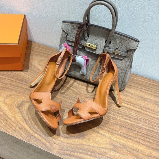 Palmprint. Heel height 10.5cm Hermes top version. High-heeled sandals P350Herme* Early Spring Counter New High-heeled Sandal Series ✔️Upper: Epson leather suede palm print ✔️Inner: Imported mixed-bred sheepskin ✔️Heel height: 10.5cm ✔️Outs: Original Itali Palmprint. Heel height 10.5cm Hermes top version. High-heeled sandals P350Herme* Early Spring Counter New High-heeled Sandal Series ✔️Upper: Epson leather suede palm print ✔️Inner: Imported mixed-bred sheepskin ✔️Heel height: 10.5cm ✔️Outs: Original Itali