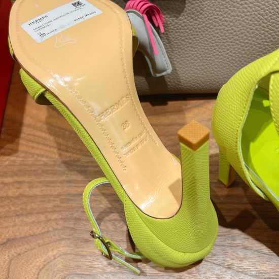 Palmprint. Heel height 10.5cm Hermes top version. High-heeled sandals P350Herme* Early Spring Counter New High-heeled Sandal Series ✔️Upper: Epson leather suede palm print ✔️Inner: Imported mixed-bred sheepskin ✔️Heel height: 10.5cm ✔️Outs: Original Itali Palmprint. Heel height 10.5cm Hermes top version. High-heeled sandals P350Herme* Early Spring Counter New High-heeled Sandal Series ✔️Upper: Epson leather suede palm print ✔️Inner: Imported mixed-bred sheepskin ✔️Heel height: 10.5cm ✔️Outs: Original Itali