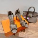 Palmprint. Heel height 10.5cm Hermes top version. High-heeled sandals P350Herme* Early Spring Counter New High-heeled Sandal Series ✔️Upper: Epson leather suede palm print ✔️Inner: Imported mixed-bred sheepskin ✔️Heel height: 10.5cm ✔️Outs: Original Itali Palmprint. Heel height 10.5cm Hermes top version. High-heeled sandals P350Herme* Early Spring Counter New High-heeled Sandal Series ✔️Upper: Epson leather suede palm print ✔️Inner: Imported mixed-bred sheepskin ✔️Heel height: 10.5cm ✔️Outs: Original Itali