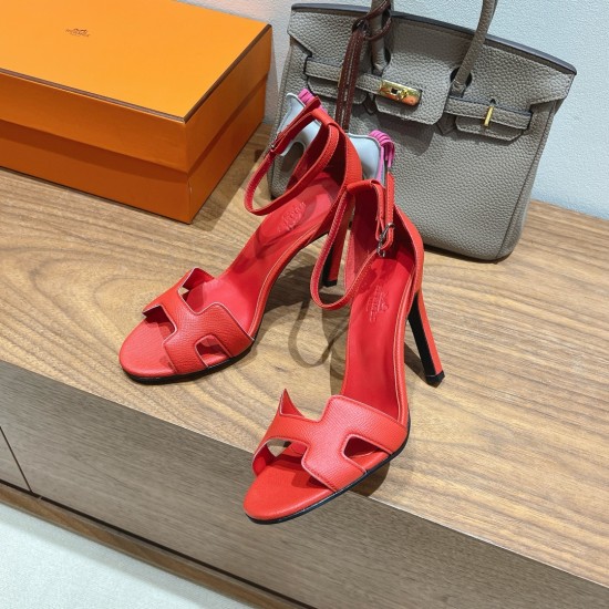 Palmprint. Heel height 10.5cm Hermes top version. High-heeled sandals P350Herme* Early Spring Counter New High-heeled Sandal Series ✔️Upper: Epson leather suede palm print ✔️Inner: Imported mixed-bred sheepskin ✔️Heel height: 10.5cm ✔️Outs: Original Itali Palmprint. Heel height 10.5cm Hermes top version. High-heeled sandals P350Herme* Early Spring Counter New High-heeled Sandal Series ✔️Upper: Epson leather suede palm print ✔️Inner: Imported mixed-bred sheepskin ✔️Heel height: 10.5cm ✔️Outs: Original Itali