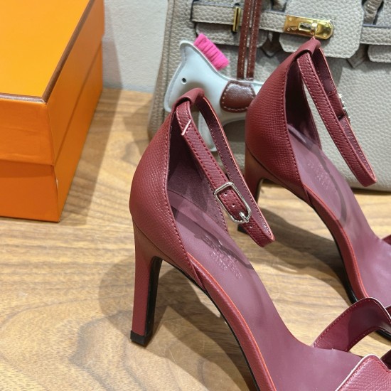 Palmprint. Heel height 9cm Hermes top version. High-heeled sandals P350Herme* Early Spring Counter New High-heeled Sandal Series ✔️Upper: Epson leather suede Palmprint ✔️Inner: Imported mixed-bred sheepskin ✔️Heel height: 9cm ✔️Outs: Original Italian leat Palmprint. Heel height 9cm Hermes top version. High-heeled sandals P350Herme* Early Spring Counter New High-heeled Sandal Series ✔️Upper: Epson leather suede Palmprint ✔️Inner: Imported mixed-bred sheepskin ✔️Heel height: 9cm ✔️Outs: Original Italian leat