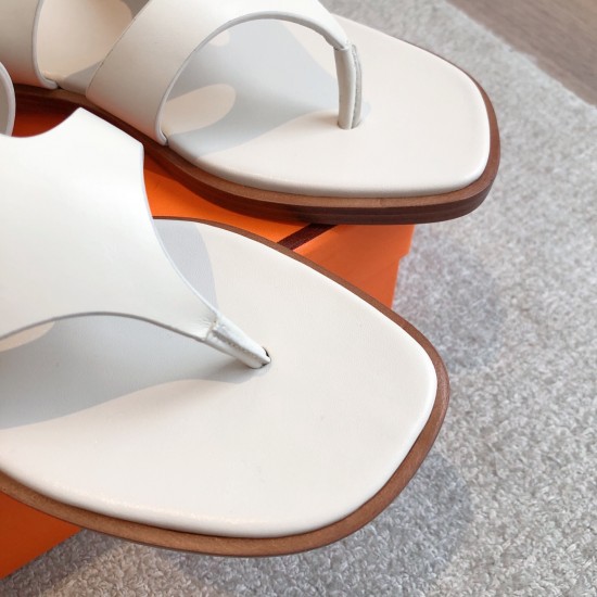 Hermes clip-toe sandals Hermes... a Eclair 2025 new color + hot series style is super positive, with a certain thickness to increase the height and make your legs look longer!A single item that is breathable and comfortable in the body, calfskin, spring a Hermes clip-toe sandals Hermes... a Eclair 2025 new color + hot series style is super positive, with a certain thickness to increase the height and make your legs look longer!A single item that is breathable and comfortable in the body, calfskin, spring a