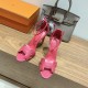 Palmprint. Heel height 10.5cm Hermes top version. High-heeled sandals P350Herme* Early Spring Counter New High-heeled Sandal Series ✔️Upper: Epson leather suede palm print ✔️Inner: Imported mixed-bred sheepskin ✔️Heel height: 10.5cm ✔️Outs: Original Itali Palmprint. Heel height 10.5cm Hermes top version. High-heeled sandals P350Herme* Early Spring Counter New High-heeled Sandal Series ✔️Upper: Epson leather suede palm print ✔️Inner: Imported mixed-bred sheepskin ✔️Heel height: 10.5cm ✔️Outs: Original Itali