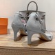 Palmprint. Heel height 7cm Hermes top version. High-heeled sandals 350Herme* Early Spring Counter New High-heeled Sandal Series ✔️Upper: Epson leather suede palm print ✔️Inner: Imported mixed-bred sheepskin ✔️Heel height: 7cm 9cm 10.5cm ✔️Outs: Original I Palmprint. Heel height 7cm Hermes top version. High-heeled sandals 350Herme* Early Spring Counter New High-heeled Sandal Series ✔️Upper: Epson leather suede palm print ✔️Inner: Imported mixed-bred sheepskin ✔️Heel height: 7cm 9cm 10.5cm ✔️Outs: Original I