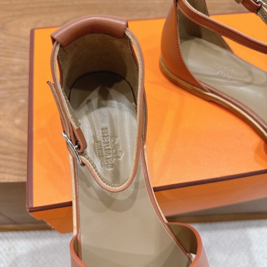 Hermes' classic hot products are launched in Dongguan... a Eclair 2025 new color + hot series style is super positive, with a certain thickness that increases the height and makes your legs look longer!A single item that is breathable and comfortable in t Hermes' classic hot products are launched in Dongguan... a Eclair 2025 new color + hot series style is super positive, with a certain thickness that increases the height and makes your legs look longer!A single item that is breathable and comfortable in t