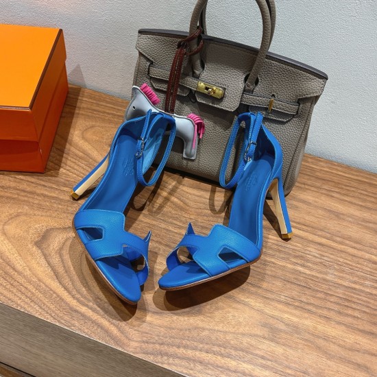 Palmprint. Heel height 10.5cm Hermes top version. High-heeled sandals P350Herme* Early Spring Counter New High-heeled Sandal Series ✔️Upper: Epson leather suede palm print ✔️Inner: Imported mixed-bred sheepskin ✔️Heel height: 10.5cm ✔️Outs: Original Itali Palmprint. Heel height 10.5cm Hermes top version. High-heeled sandals P350Herme* Early Spring Counter New High-heeled Sandal Series ✔️Upper: Epson leather suede palm print ✔️Inner: Imported mixed-bred sheepskin ✔️Heel height: 10.5cm ✔️Outs: Original Itali