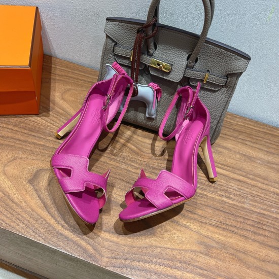 Palmprint. Heel height 10.5cm Hermes top version. High-heeled sandals P350Herme* Early Spring Counter New High-heeled Sandal Series ✔️Upper: Epson leather suede palm print ✔️Inner: Imported mixed-bred sheepskin ✔️Heel height: 10.5cm ✔️Outs: Original Itali Palmprint. Heel height 10.5cm Hermes top version. High-heeled sandals P350Herme* Early Spring Counter New High-heeled Sandal Series ✔️Upper: Epson leather suede palm print ✔️Inner: Imported mixed-bred sheepskin ✔️Heel height: 10.5cm ✔️Outs: Original Itali
