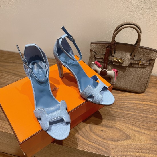 Palmprint. Heel height 10.5cm Hermes top version. High-heeled sandals P350Herme* Early Spring Counter New High-heeled Sandal Series ✔️Upper: Epson leather suede palm print ✔️Inner: Imported mixed-bred sheepskin ✔️Heel height: 10.5cm ✔️Outs: Original Itali Palmprint. Heel height 10.5cm Hermes top version. High-heeled sandals P350Herme* Early Spring Counter New High-heeled Sandal Series ✔️Upper: Epson leather suede palm print ✔️Inner: Imported mixed-bred sheepskin ✔️Heel height: 10.5cm ✔️Outs: Original Itali