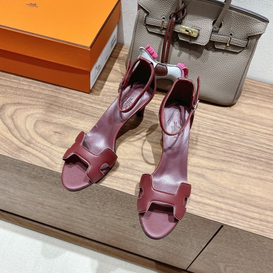 Palmprint. Heel height 7cm Hermes top version. High-heeled sandals 350Herme* Early Spring Counter New High-heeled Sandal Series ✔️Upper: Epson leather suede palm print ✔️Inner: Imported mixed-bred sheepskin ✔️Heel height: 7cm 9cm 10.5cm ✔️Outs: Original I Palmprint. Heel height 7cm Hermes top version. High-heeled sandals 350Herme* Early Spring Counter New High-heeled Sandal Series ✔️Upper: Epson leather suede palm print ✔️Inner: Imported mixed-bred sheepskin ✔️Heel height: 7cm 9cm 10.5cm ✔️Outs: Original I