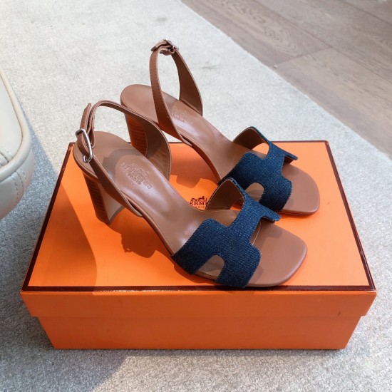 Hermes top-grade, high-heeled, thick-heeled sandals Hermes... a Eclair 2025 new color + hot series style is super positive, with a certain thickness to increase the height and make your legs look longer!A single item that is breathable and comfortable in Hermes top-grade, high-heeled, thick-heeled sandals Hermes... a Eclair 2025 new color + hot series style is super positive, with a certain thickness to increase the height and make your legs look longer!A single item that is breathable and comfortable in