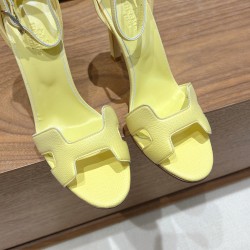 Palmprint. Heel height 10.5cm Hermes top version. High-heeled sandals P350Herme* Early Spring Counter New High-heeled Sandal Series ✔️Upper: Epson leather suede palm print ✔️Inner: Imported mixed-bred sheepskin ✔️Heel height: 10.5cm ✔️Outs: Original Itali