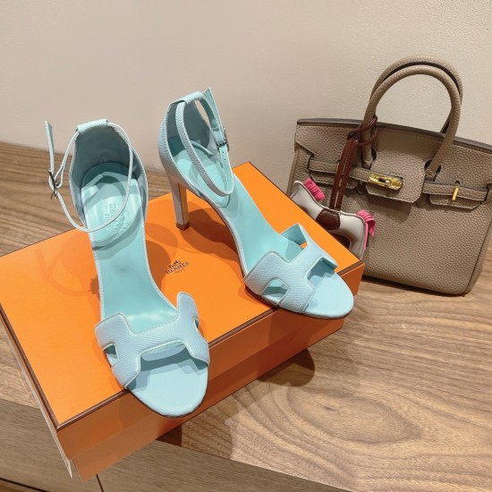 Palmprint. Heel height 9cm Hermes top version. High-heeled sandals P350Herme* Early Spring Counter New High-heeled Sandal Series ✔️Upper: Epson leather suede Palmprint ✔️Inner: Imported mixed-bred sheepskin ✔️Heel height: 9cm ✔️Outs: Original Italian leat Palmprint. Heel height 9cm Hermes top version. High-heeled sandals P350Herme* Early Spring Counter New High-heeled Sandal Series ✔️Upper: Epson leather suede Palmprint ✔️Inner: Imported mixed-bred sheepskin ✔️Heel height: 9cm ✔️Outs: Original Italian leat