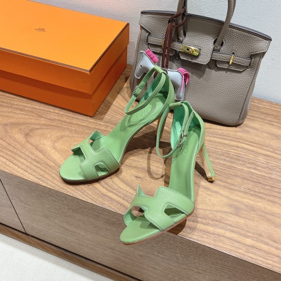Palmprint. Heel height 9cm Hermes top version. High-heeled sandals P350Herme* Early Spring Counter New High-heeled Sandal Series ✔️Upper: Epson leather suede Palmprint ✔️Inner: Imported mixed-bred sheepskin ✔️Heel height: 9cm ✔️Outs: Original Italian leat Palmprint. Heel height 9cm Hermes top version. High-heeled sandals P350Herme* Early Spring Counter New High-heeled Sandal Series ✔️Upper: Epson leather suede Palmprint ✔️Inner: Imported mixed-bred sheepskin ✔️Heel height: 9cm ✔️Outs: Original Italian leat