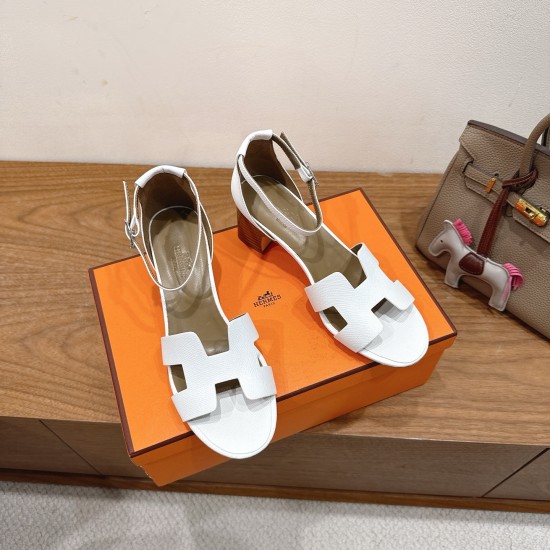 Hermes' classic hot products are launched in Dongguan... a Eclair 2025 new color + hot series style is super positive, with a certain thickness that increases the height and makes your legs look longer!A single item that is breathable and comfortable in t Hermes' classic hot products are launched in Dongguan... a Eclair 2025 new color + hot series style is super positive, with a certain thickness that increases the height and makes your legs look longer!A single item that is breathable and comfortable in t