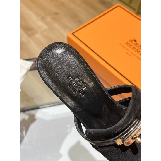 330 [top version of the counter]… Hermes - kelly slim heel sandals… Hermes brain-dead fans must buy top quality…--Classic undefeated hardware original mold replica upper: imported top layer cowhide foot pad: 3D printed lining: imported lambskin outsole: I