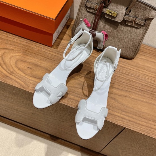 Palmprint. Heel height 7cm Hermes top version. High-heeled sandals 350Herme* Early Spring Counter New High-heeled Sandal Series ✔️Upper: Epson leather suede palm print ✔️Inner: Imported mixed-bred sheepskin ✔️Heel height: 7cm 9cm 10.5cm ✔️Outs: Original I Palmprint. Heel height 7cm Hermes top version. High-heeled sandals 350Herme* Early Spring Counter New High-heeled Sandal Series ✔️Upper: Epson leather suede palm print ✔️Inner: Imported mixed-bred sheepskin ✔️Heel height: 7cm 9cm 10.5cm ✔️Outs: Original I