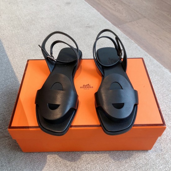 Hermes top-grade, flat-soled, pig nose sandals Hermes... a Eclair 2025 new color + hot series style is super positive, with a certain thickness to increase the height and make your legs look longer!A single item that is breathable and comfortable in the b Hermes top-grade, flat-soled, pig nose sandals Hermes... a Eclair 2025 new color + hot series style is super positive, with a certain thickness to increase the height and make your legs look longer!A single item that is breathable and comfortable in the b