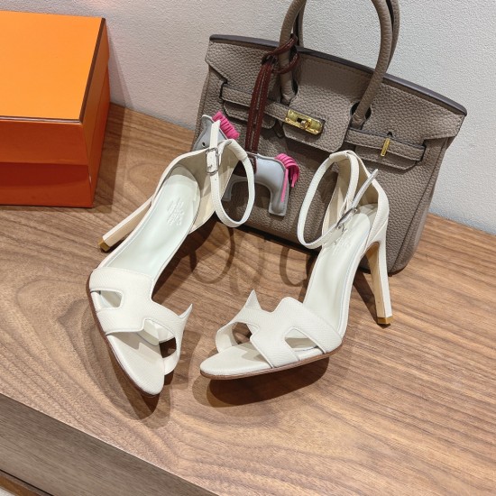 Palmprint. Heel height 10.5cm Hermes top version. High-heeled sandals P350Herme* Early Spring Counter New High-heeled Sandal Series ✔️Upper: Epson leather suede palm print ✔️Inner: Imported mixed-bred sheepskin ✔️Heel height: 10.5cm ✔️Outs: Original Itali Palmprint. Heel height 10.5cm Hermes top version. High-heeled sandals P350Herme* Early Spring Counter New High-heeled Sandal Series ✔️Upper: Epson leather suede palm print ✔️Inner: Imported mixed-bred sheepskin ✔️Heel height: 10.5cm ✔️Outs: Original Itali