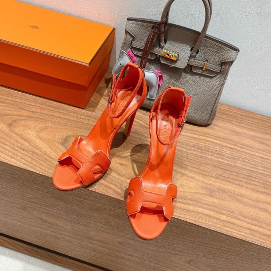 Palmprint. Heel height 10.5cm Hermes top version. High-heeled sandals P350Herme* Early Spring Counter New High-heeled Sandal Series ✔️Upper: Epson leather suede palm print ✔️Inner: Imported mixed-bred sheepskin ✔️Heel height: 10.5cm ✔️Outs: Original Itali Palmprint. Heel height 10.5cm Hermes top version. High-heeled sandals P350Herme* Early Spring Counter New High-heeled Sandal Series ✔️Upper: Epson leather suede palm print ✔️Inner: Imported mixed-bred sheepskin ✔️Heel height: 10.5cm ✔️Outs: Original Itali