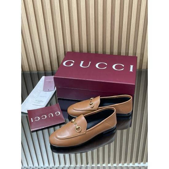 ✌️Gucci✌️Hot-up version is available for 2025 Early Autumn Series 3.25...Mount-year classic loafers⚡️⚡️New upgrade and production⚡️Purchase level!All spot Gucci loafers single shoes/back styles!Very delicate!The original lasting method is the same as that ✌️Gucci✌️Hot-up version is available for 2025 Early Autumn Series 3.25...Mount-year classic loafers⚡️⚡️New upgrade and production⚡️Purchase level!All spot Gucci loafers single shoes/back styles!Very delicate!The original lasting method is the same as that