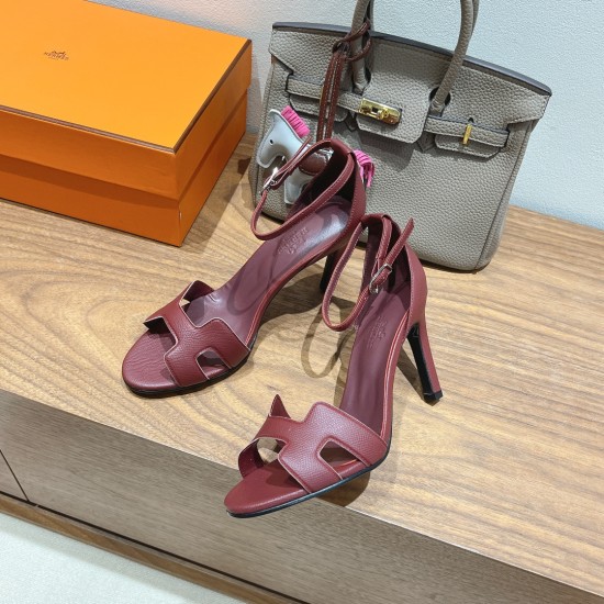 Palmprint. Heel height 9cm Hermes top version. High-heeled sandals P350Herme* Early Spring Counter New High-heeled Sandal Series ✔️Upper: Epson leather suede Palmprint ✔️Inner: Imported mixed-bred sheepskin ✔️Heel height: 9cm ✔️Outs: Original Italian leat Palmprint. Heel height 9cm Hermes top version. High-heeled sandals P350Herme* Early Spring Counter New High-heeled Sandal Series ✔️Upper: Epson leather suede Palmprint ✔️Inner: Imported mixed-bred sheepskin ✔️Heel height: 9cm ✔️Outs: Original Italian leat