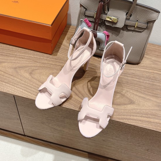 Palmprint. Heel height 9cm Hermes top version. High-heeled sandals P350Herme* Early Spring Counter New High-heeled Sandal Series ✔️Upper: Epson leather suede Palmprint ✔️Inner: Imported mixed-bred sheepskin ✔️Heel height: 9cm ✔️Outs: Original Italian leat Palmprint. Heel height 9cm Hermes top version. High-heeled sandals P350Herme* Early Spring Counter New High-heeled Sandal Series ✔️Upper: Epson leather suede Palmprint ✔️Inner: Imported mixed-bred sheepskin ✔️Heel height: 9cm ✔️Outs: Original Italian leat