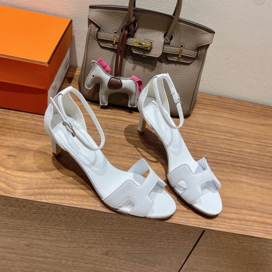 Palmprint. Heel height 7cm Hermes top version. High-heeled sandals 350Herme* Early Spring Counter New High-heeled Sandal Series ✔️Upper: Epson leather suede palm print ✔️Inner: Imported mixed-bred sheepskin ✔️Heel height: 7cm 9cm 10.5cm ✔️Outs: Original I Palmprint. Heel height 7cm Hermes top version. High-heeled sandals 350Herme* Early Spring Counter New High-heeled Sandal Series ✔️Upper: Epson leather suede palm print ✔️Inner: Imported mixed-bred sheepskin ✔️Heel height: 7cm 9cm 10.5cm ✔️Outs: Original I