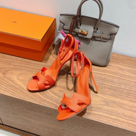 Palmprint. Heel height 10.5cm Hermes top version. High-heeled sandals P350Herme* Early Spring Counter New High-heeled Sandal Series ✔️Upper: Epson leather suede palm print ✔️Inner: Imported mixed-bred sheepskin ✔️Heel height: 10.5cm ✔️Outs: Original Itali Palmprint. Heel height 10.5cm Hermes top version. High-heeled sandals P350Herme* Early Spring Counter New High-heeled Sandal Series ✔️Upper: Epson leather suede palm print ✔️Inner: Imported mixed-bred sheepskin ✔️Heel height: 10.5cm ✔️Outs: Original Itali