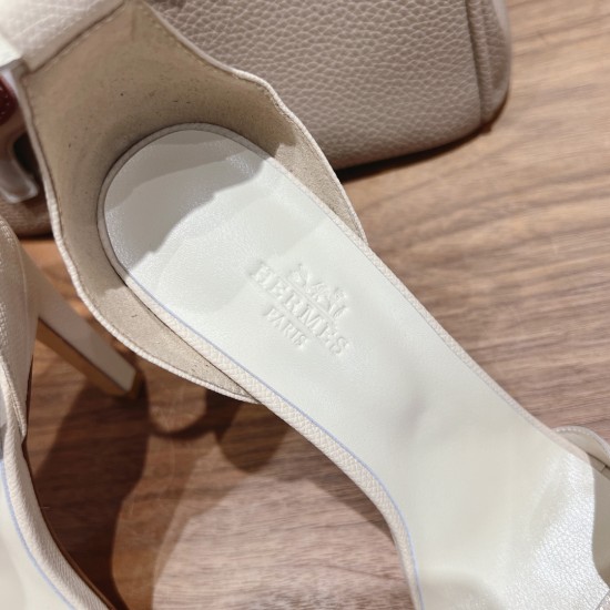 Palmprint. Heel height 10.5cm Hermes top version. High-heeled sandals P350Herme* Early Spring Counter New High-heeled Sandal Series ✔️Upper: Epson leather suede palm print ✔️Inner: Imported mixed-bred sheepskin ✔️Heel height: 10.5cm ✔️Outs: Original Itali Palmprint. Heel height 10.5cm Hermes top version. High-heeled sandals P350Herme* Early Spring Counter New High-heeled Sandal Series ✔️Upper: Epson leather suede palm print ✔️Inner: Imported mixed-bred sheepskin ✔️Heel height: 10.5cm ✔️Outs: Original Itali