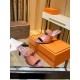 330 [top version of the counter]… Hermes - kelly slim heel sandals… Hermes brain-dead fans must buy top quality…--Classic undefeated hardware original mold replica upper: imported top layer cowhide foot pad: 3D printed lining: imported lambskin outsole: I