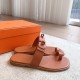 Hermes ❤️Top version. Clip-toe flat bottom drag Hermes... a Eclair 2025 new Kelly+ hit series style is super positive, body-transparent and breathable and comfortable imported cowhide spring and summer color combination and appearance and comfort!Channel Hermes ❤️Top version. Clip-toe flat bottom drag Hermes... a Eclair 2025 new Kelly+ hit series style is super positive, body-transparent and breathable and comfortable imported cowhide spring and summer color combination and appearance and comfort!Channel