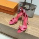 Palmprint. Heel height 10.5cm Hermes top version. High-heeled sandals P350Herme* Early Spring Counter New High-heeled Sandal Series ✔️Upper: Epson leather suede palm print ✔️Inner: Imported mixed-bred sheepskin ✔️Heel height: 10.5cm ✔️Outs: Original Itali Palmprint. Heel height 10.5cm Hermes top version. High-heeled sandals P350Herme* Early Spring Counter New High-heeled Sandal Series ✔️Upper: Epson leather suede palm print ✔️Inner: Imported mixed-bred sheepskin ✔️Heel height: 10.5cm ✔️Outs: Original Itali