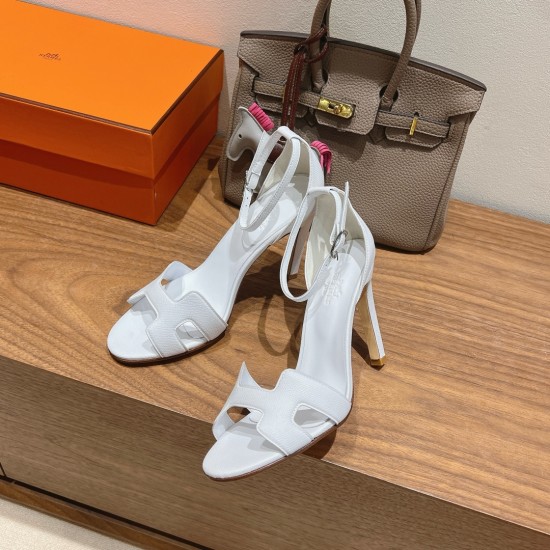 Palmprint. Heel height 10.5cm Hermes top version. High-heeled sandals P350Herme* Early Spring Counter New High-heeled Sandal Series ✔️Upper: Epson leather suede palm print ✔️Inner: Imported mixed-bred sheepskin ✔️Heel height: 10.5cm ✔️Outs: Original Itali Palmprint. Heel height 10.5cm Hermes top version. High-heeled sandals P350Herme* Early Spring Counter New High-heeled Sandal Series ✔️Upper: Epson leather suede palm print ✔️Inner: Imported mixed-bred sheepskin ✔️Heel height: 10.5cm ✔️Outs: Original Itali