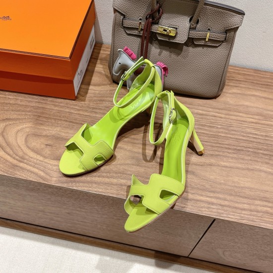 Palmprint. Heel height 7cm Hermes top version. High-heeled sandals 350Herm early spring counter new high-heeled sandal series ✔️Upper: Epson leather suede palm print ✔️Inner: Imported mixed-bred sheepskin ✔️Heel height: 7cm 9cm 10.5cm ✔️outsole: Original Palmprint. Heel height 7cm Hermes top version. High-heeled sandals 350Herm early spring counter new high-heeled sandal series ✔️Upper: Epson leather suede palm print ✔️Inner: Imported mixed-bred sheepskin ✔️Heel height: 7cm 9cm 10.5cm ✔️outsole: Original