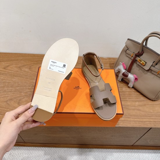 Hermes' classic hot products are launched in Dongguan... a Eclair 2025 new color + hot series style is super positive, with a certain thickness that increases the height and makes your legs look longer!A single item that is breathable and comfortable in t Hermes' classic hot products are launched in Dongguan... a Eclair 2025 new color + hot series style is super positive, with a certain thickness that increases the height and makes your legs look longer!A single item that is breathable and comfortable in t