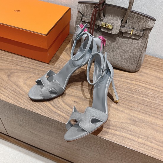 Palmprint. Heel height 9cm Hermes top version. High-heeled sandals P350Herme* Early Spring Counter New High-heeled Sandal Series ✔️Upper: Epson leather suede Palmprint ✔️Inner: Imported mixed-bred sheepskin ✔️Heel height: 9cm ✔️Outs: Original Italian leat Palmprint. Heel height 9cm Hermes top version. High-heeled sandals P350Herme* Early Spring Counter New High-heeled Sandal Series ✔️Upper: Epson leather suede Palmprint ✔️Inner: Imported mixed-bred sheepskin ✔️Heel height: 9cm ✔️Outs: Original Italian leat