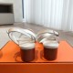 Hermes top-grade, medium-heeled, pig nose sandals Hermes... a Eclair 2025 new color + hot series style is super positive, with a certain thickness to increase the height and make your legs look longer!A single item that is breathable and comfortable in th Hermes top-grade, medium-heeled, pig nose sandals Hermes... a Eclair 2025 new color + hot series style is super positive, with a certain thickness to increase the height and make your legs look longer!A single item that is breathable and comfortable in th