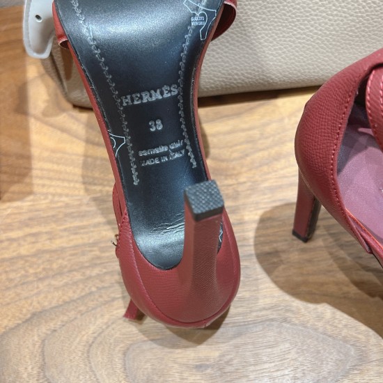 Palmprint. Heel height 10.5cm Hermes top version. High-heeled sandals P350Herme* Early Spring Counter New High-heeled Sandal Series ✔️Upper: Epson leather suede palm print ✔️Inner: Imported mixed-bred sheepskin ✔️Heel height: 10.5cm ✔️Outs: Original Itali Palmprint. Heel height 10.5cm Hermes top version. High-heeled sandals P350Herme* Early Spring Counter New High-heeled Sandal Series ✔️Upper: Epson leather suede palm print ✔️Inner: Imported mixed-bred sheepskin ✔️Heel height: 10.5cm ✔️Outs: Original Itali