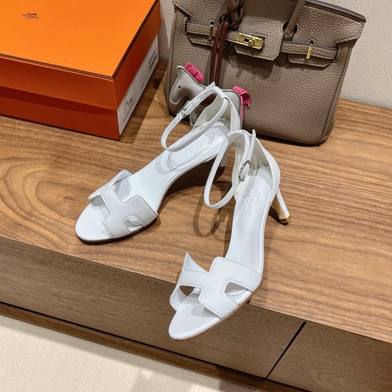 Palmprint. Heel height 7cm Hermes top version. High-heeled sandals 350Herme* Early Spring Counter New High-heeled Sandal Series ✔️Upper: Epson leather suede palm print ✔️Inner: Imported mixed-bred sheepskin ✔️Heel height: 7cm 9cm 10.5cm ✔️Outs: Original I Palmprint. Heel height 7cm Hermes top version. High-heeled sandals 350Herme* Early Spring Counter New High-heeled Sandal Series ✔️Upper: Epson leather suede palm print ✔️Inner: Imported mixed-bred sheepskin ✔️Heel height: 7cm 9cm 10.5cm ✔️Outs: Original I