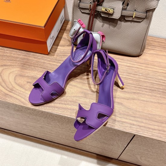 Palmprint. Heel height 7cm Hermes top version. High-heeled sandals 350Herm early spring counter new high-heeled sandal series ✔️Upper: Epson leather suede palm print ✔️Inner: Imported mixed-bred sheepskin ✔️Heel height: 7cm 9cm 10.5cm ✔️outsole: Original Palmprint. Heel height 7cm Hermes top version. High-heeled sandals 350Herm early spring counter new high-heeled sandal series ✔️Upper: Epson leather suede palm print ✔️Inner: Imported mixed-bred sheepskin ✔️Heel height: 7cm 9cm 10.5cm ✔️outsole: Original
