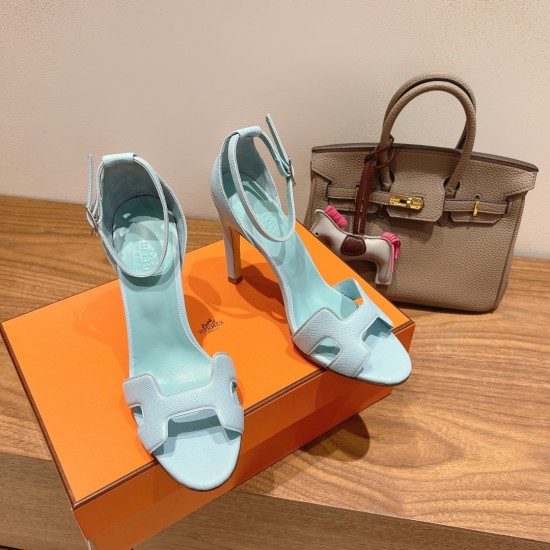 Palmprint. Heel height 10.5cm Hermes top version. High-heeled sandals P350Herme* Early Spring Counter New High-heeled Sandal Series ✔️Upper: Epson leather suede palm print ✔️Inner: Imported mixed-bred sheepskin ✔️Heel height: 10.5cm ✔️Outs: Original Itali Palmprint. Heel height 10.5cm Hermes top version. High-heeled sandals P350Herme* Early Spring Counter New High-heeled Sandal Series ✔️Upper: Epson leather suede palm print ✔️Inner: Imported mixed-bred sheepskin ✔️Heel height: 10.5cm ✔️Outs: Original Itali
