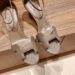 Palmprint. Heel height 7cm Hermes top version. High-heeled sandals 350Herm early spring counter new high-heeled sandal series ✔️Upper: Epson leather suede palm print ✔️Inner: Imported mixed-bred sheepskin ✔️Heel height: 7cm 9cm 10.5cm ✔️outsole: Original 